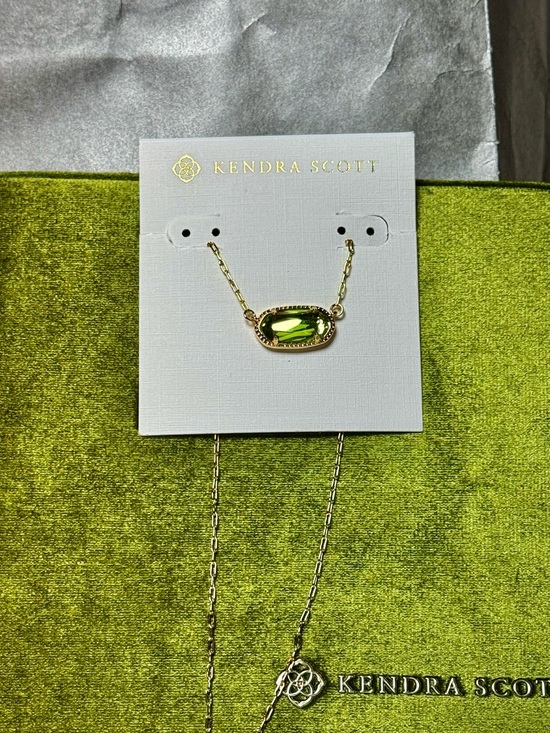 Kendra Scott Jewelry - Kendra Scott New Elisa Pendant Peridot Green & Gold Necklace